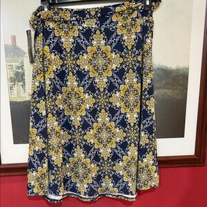 Chic A-Line Skirt in Navy and Yellow Abstract designs